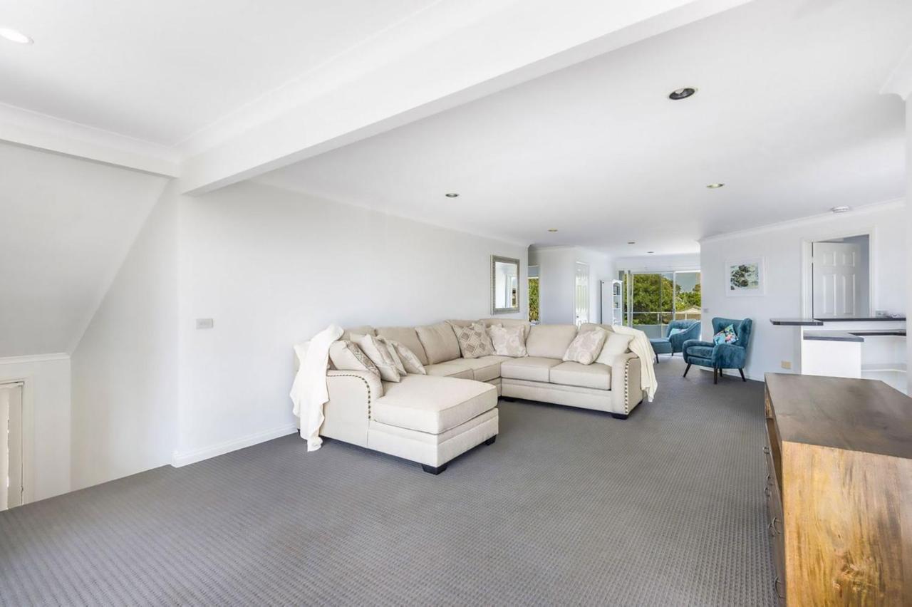 Serendipity - 4 Bedroom Beachfront Lennox Head Home 레녹스해드 외부 사진