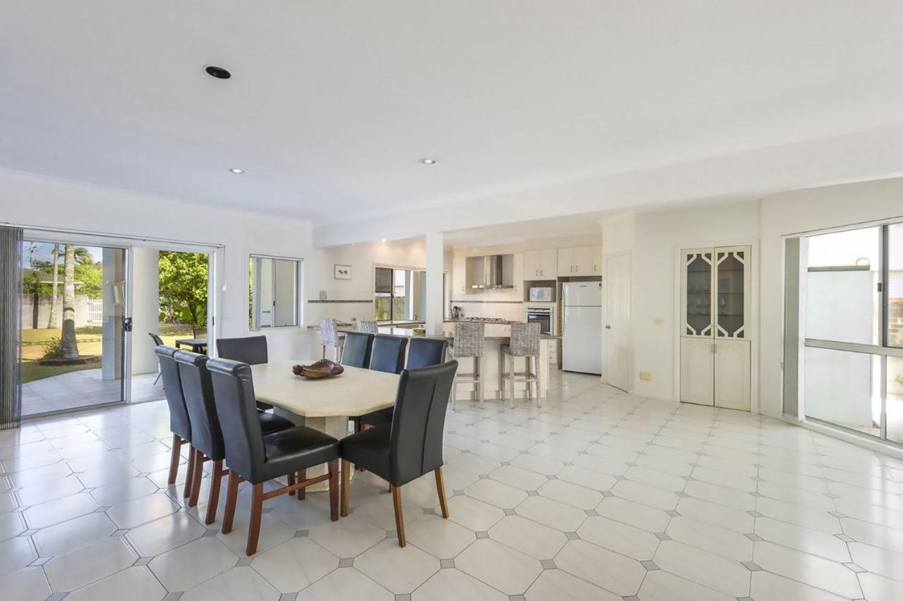 Serendipity - 4 Bedroom Beachfront Lennox Head Home 레녹스해드 외부 사진